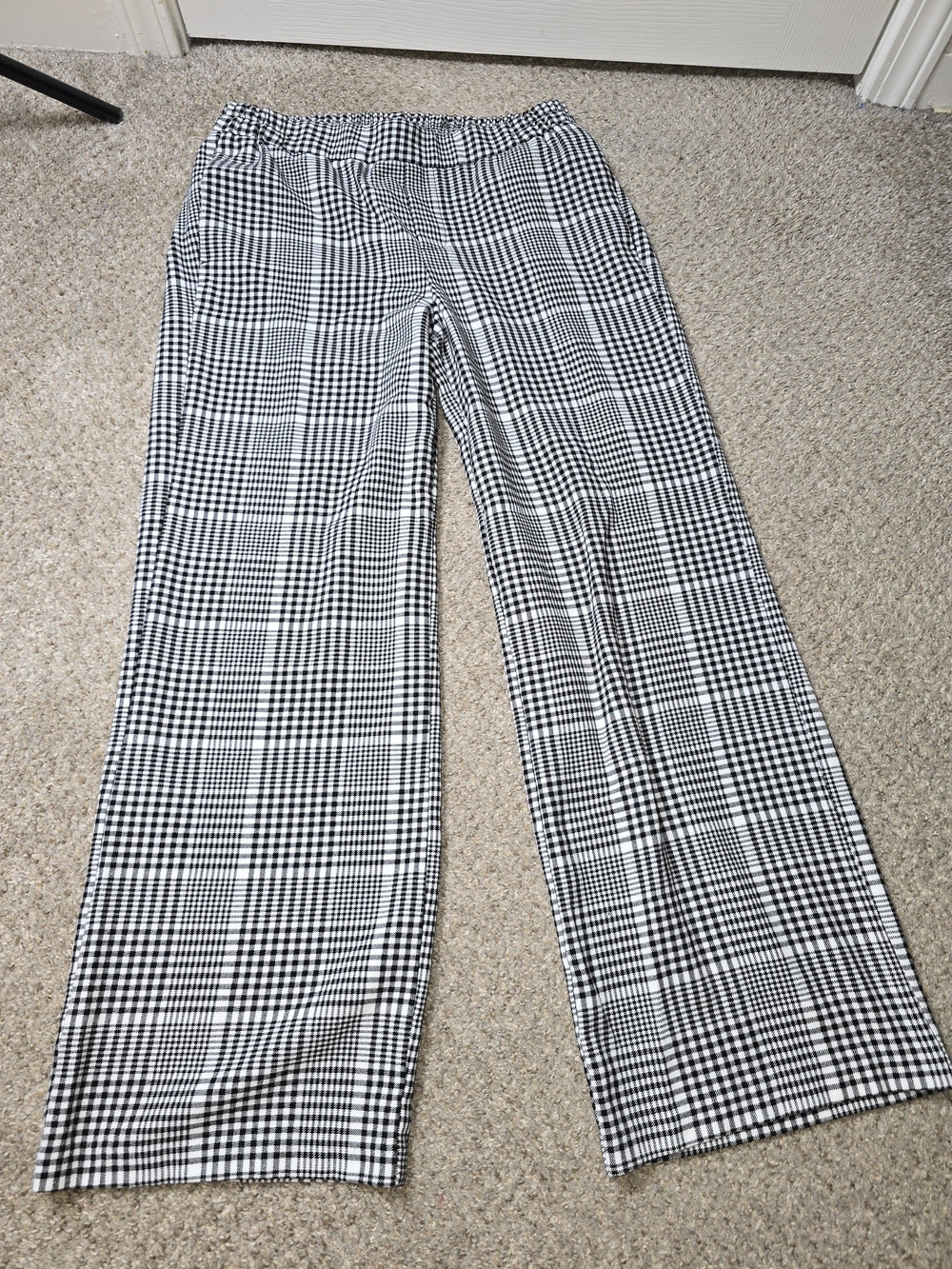 Old Navy Black and White Plaid Wide-Leg Pants Size Medium Tall